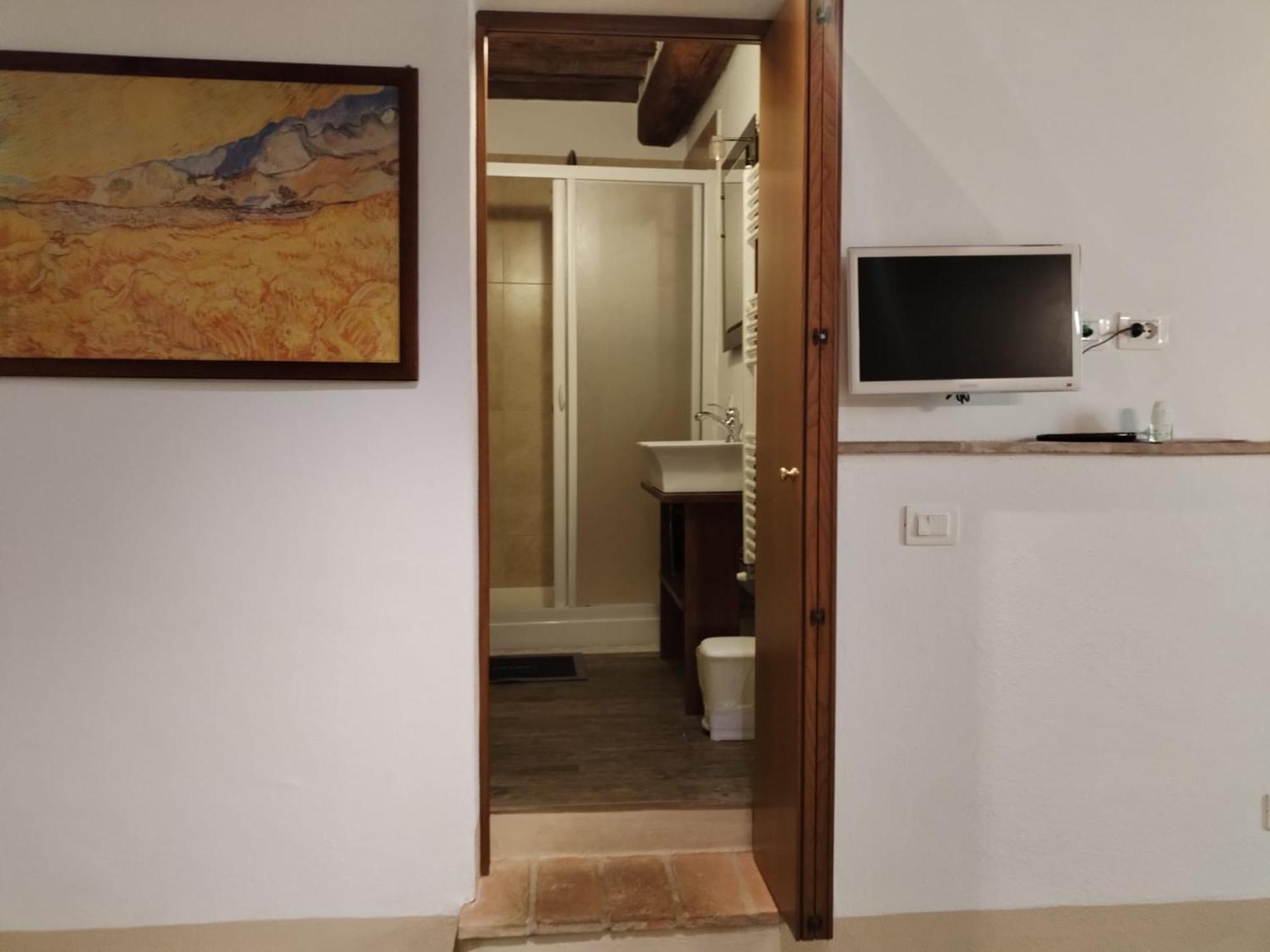 Camere La Carbonaia ปีเอนซา ภายนอก รูปภาพ