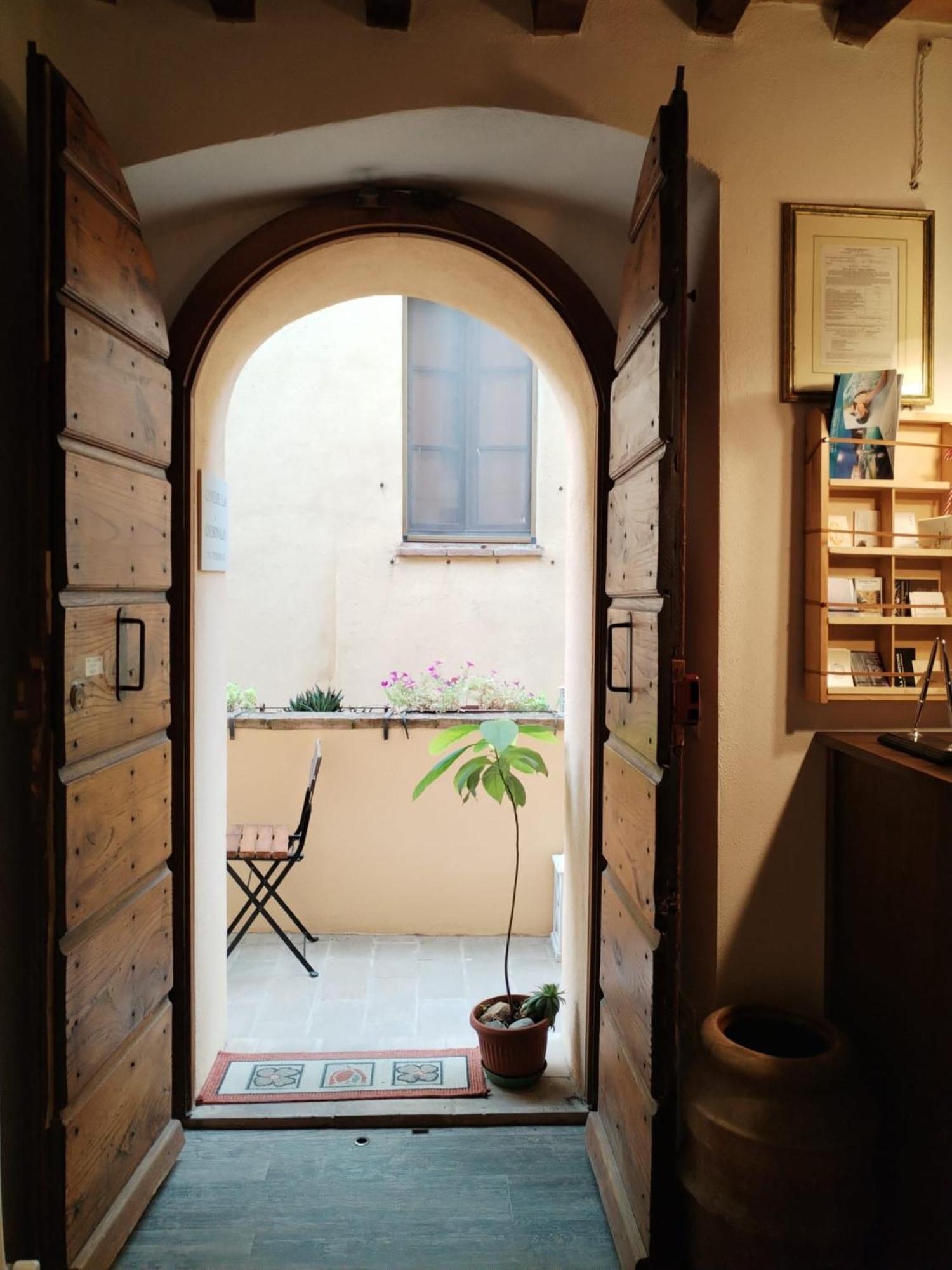 Camere La Carbonaia ปีเอนซา ภายนอก รูปภาพ