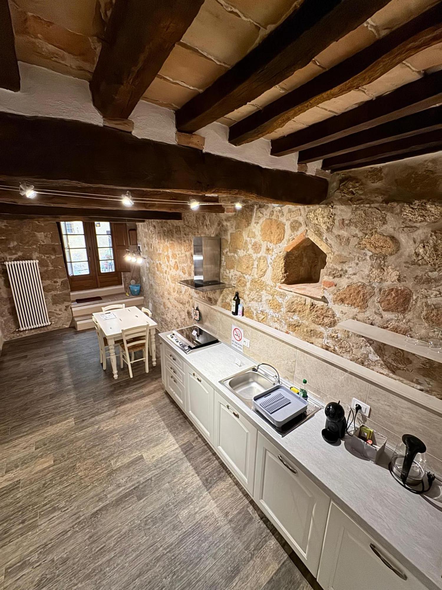 Camere La Carbonaia ปีเอนซา ภายนอก รูปภาพ